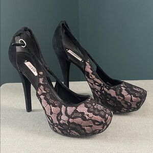 Guess Black Lace Overlay Pink platform Heels vintage